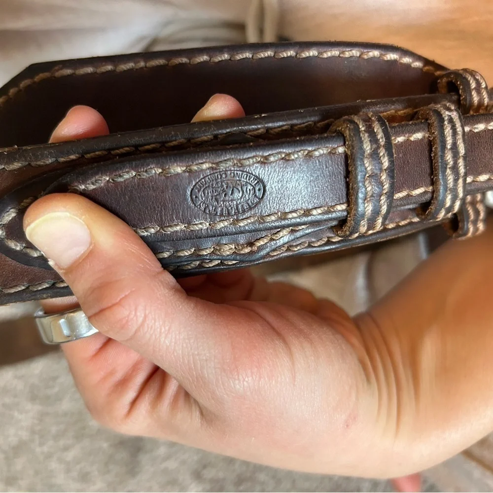 Duluth Trading Co vintage brown genuine Leather Belt with Stitching
